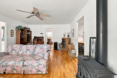 3 Bedrooms Bedrooms, 6 Rooms Rooms,1 BathroomBathrooms,Residential,For Sale,114981