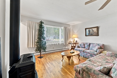 3 Bedrooms Bedrooms, 6 Rooms Rooms,1 BathroomBathrooms,Residential,For Sale,114981