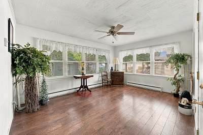 3 Bedrooms Bedrooms, 6 Rooms Rooms,1 BathroomBathrooms,Residential,For Sale,114981
