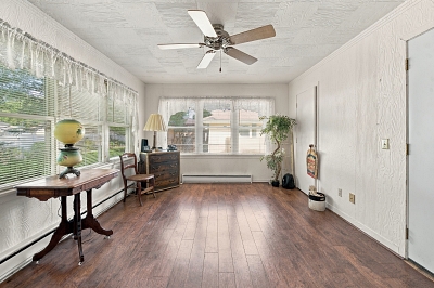 3 Bedrooms Bedrooms, 6 Rooms Rooms,1 BathroomBathrooms,Residential,For Sale,114981