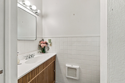 3 Bedrooms Bedrooms, 6 Rooms Rooms,1 BathroomBathrooms,Residential,For Sale,114981