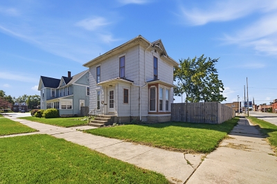 203 S. Cherry St, 4 Bedrooms Bedrooms, 6 Rooms Rooms,1 BathroomBathrooms,Residential,For Sale,S. Cherry St,114988