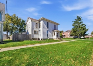 203 S. Cherry St, 4 Bedrooms Bedrooms, 6 Rooms Rooms,1 BathroomBathrooms,Residential,For Sale,S. Cherry St,114988 203 S. Cherry St, 4 Bedrooms Bedrooms, 6 Rooms Rooms,1 BathroomBathrooms,Residential,For Sale,S. Cherry St,114988